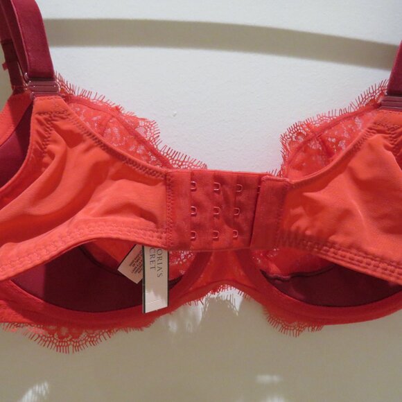 VICTORIA'S SECRET Dream Angels Push Up Without Padding Bra in Red Lace 36DD NWT - Picture 10 of 14